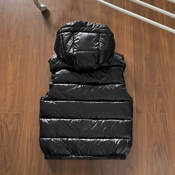 Moncler Black Warm Winter Hooded Down Vest M/2 - Picture 9 of 9